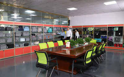 Shenzhen Yu Chuang Wei Industrial Co., Ltd.